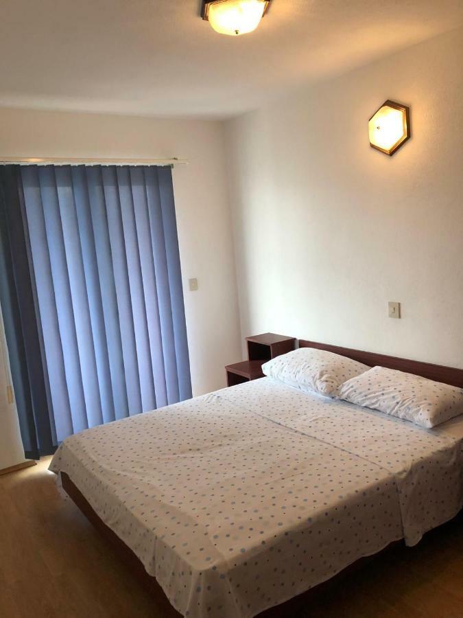 Apartments With Private Parking Baška Voda Εξωτερικό φωτογραφία