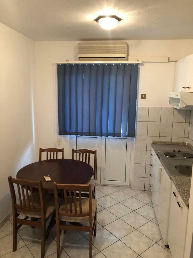 Apartments With Private Parking Baška Voda Εξωτερικό φωτογραφία