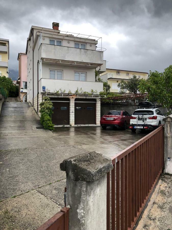 Apartments With Private Parking Baška Voda Εξωτερικό φωτογραφία